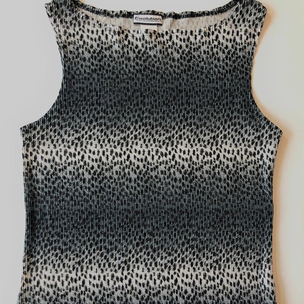 Evolution Black/white Tank